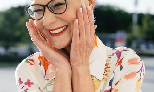 „Smile in a Day“ erklärt: Neue Zähne an einem Tag